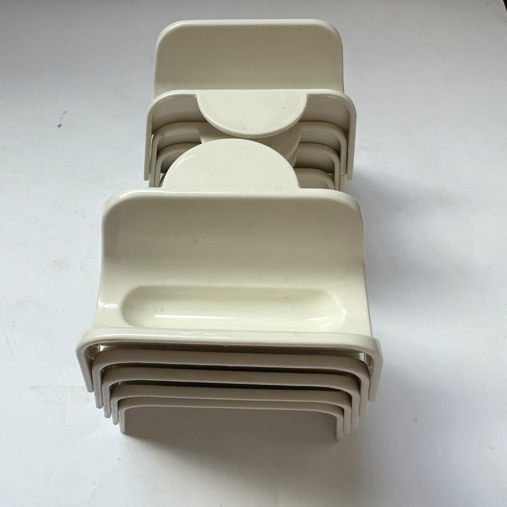 Lot of 9 Tupperware Taco Holders Beige Made in USA 2201A
